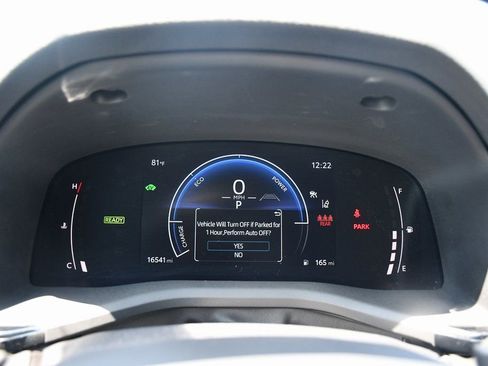 Used 2025 Toyota Camry SE image 12