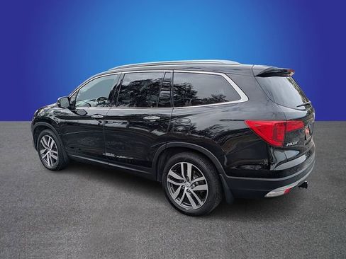 Used 2017 Honda Pilot Touring image 3