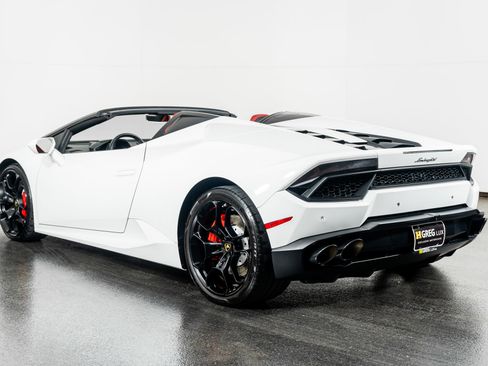 Used 2018 Lamborghini Huracan LP 580-2 image 16