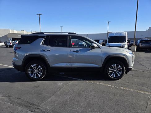 Used 2025 Chevrolet Equinox LT w/ Convenience Package II image 7