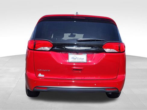 New 2026 Chrysler Voyager LX FWD image 6