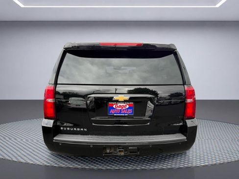 Used 2019 Chevrolet Suburban LT AWD/4WD image 5