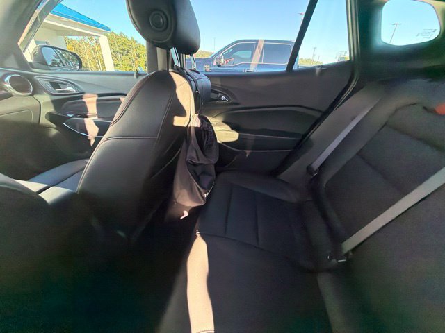 Used 2025 Chevrolet Trax RS w/ Driver Confidence Package FWD image 43