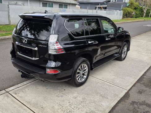 Used 2014 Lexus GX 460 Luxury AWD/4WD image 5