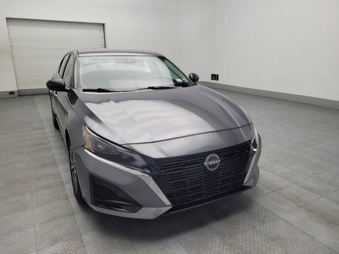 Used 2024 Nissan Altima 2.5 SV image 13