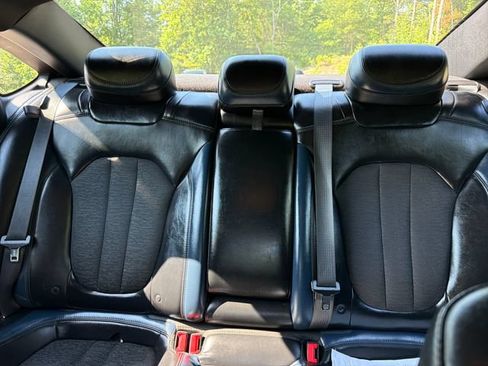 Used 2015 Chrysler 200 S FWD image 18