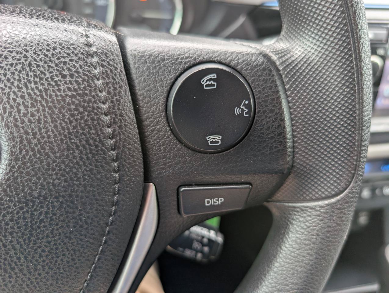Used 2016 Toyota Corolla LE FWD image 15