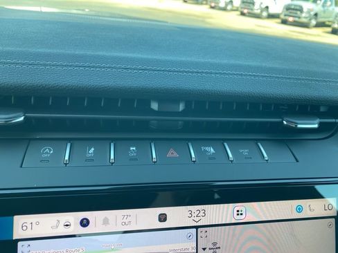 New 2026 Jeep Grand Cherokee Altitude image 23