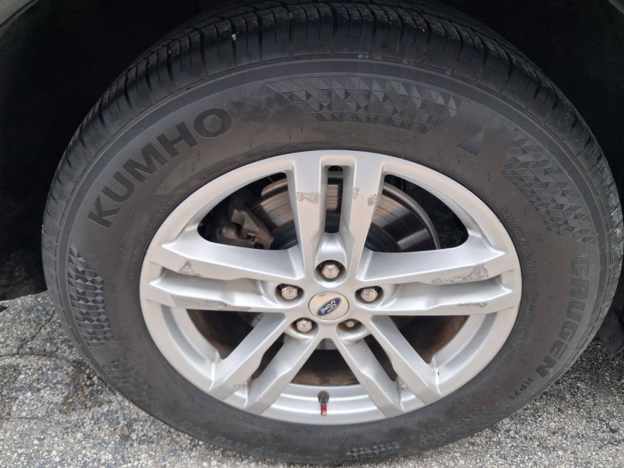 Used 2020 Ford Explorer XLT w/ Equipment Group 202A RWD image 25