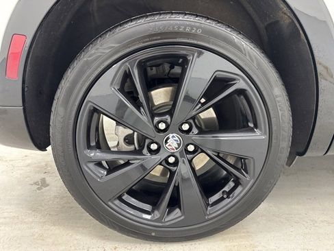 Used 2023 Buick Envision Essence w/ Sport Touring Package image 33