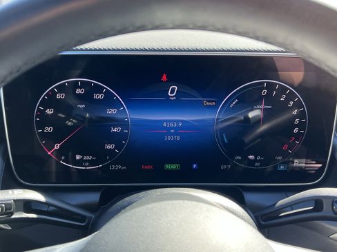 Used 2025 Mercedes-Benz GLC 350e 4MATIC image 21