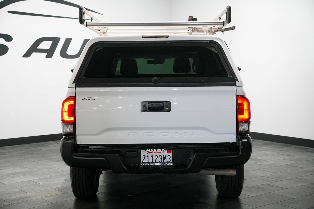 Used 2022 Toyota Tacoma SR RWD image 4