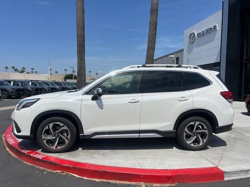Used 2022 Subaru Forester Touring w/ Popular Package #2 AWD/4WD image 2