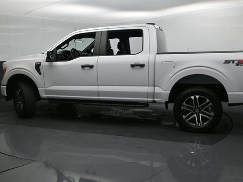 Used 2022 Ford F150 XL w/ STX Appearance Package AWD/4WD image 3