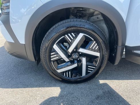 Certified 2026 Nissan Kicks SV w/ SV Premium Package FWD image 30