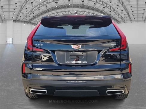 Used 2025 Cadillac XT4 Premium Luxury image 6