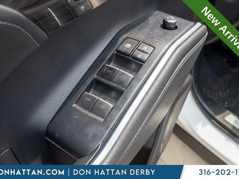 Used 2022 Toyota Highlander Limited AWD/4WD image 16