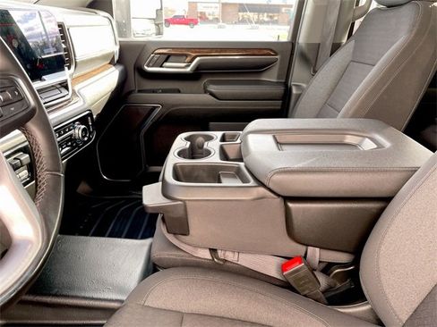 Used 2024 GMC Sierra 3500 SLE image 20