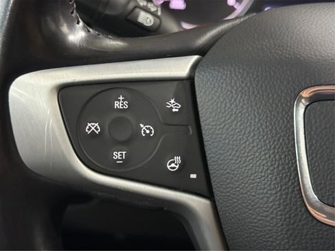 Used 2021 GMC Terrain SLT image 25