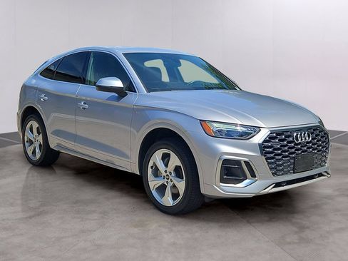 Certified 2023 Audi Q5 2.0T Premium w/ Convenience Package AWD/4WD image 11