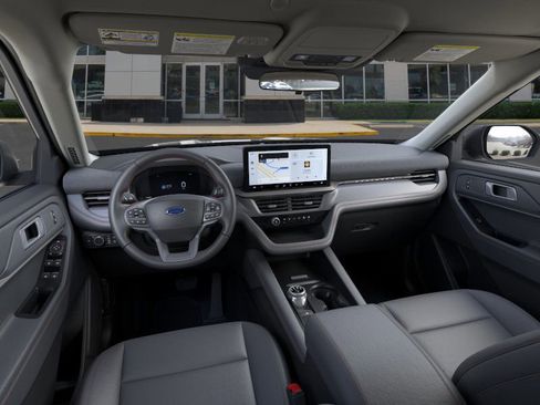 New 2025 Ford Explorer Active w/ Active Comfort Package image 9
