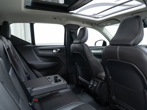 New 2026 Volvo XC40 B5 Plus w/ Protection Package Premier AWD/4WD image 23