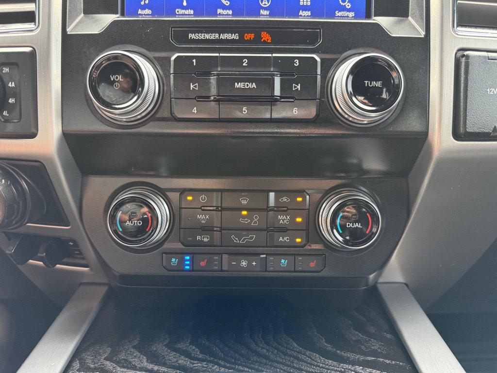 Used 2020 Ford F150 Platinum w/ Technology Package AWD/4WD image 37