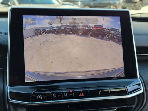 New 2026 Jeep Compass Latitude w/ Sun and Sound Group image 9