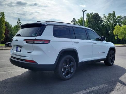 Used 2022 Jeep Grand Cherokee L Limited w/ Luxury Tech Group II AWD/4WD image 4