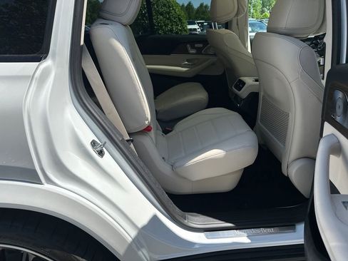 New 2026 Mercedes-Benz GLS 450 4MATIC image 17