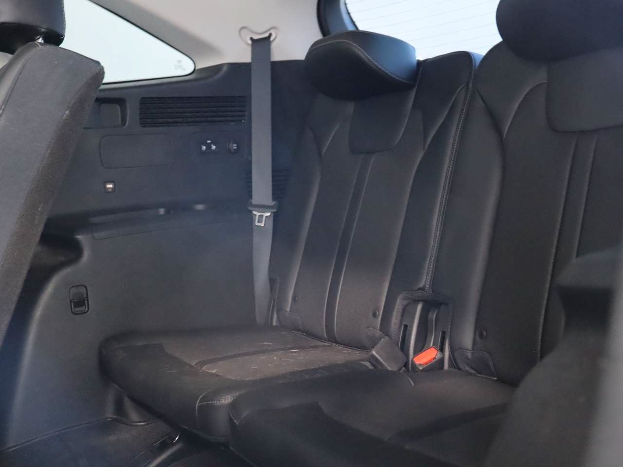 Used 2021 Kia Sorento S w/ Panoramic Sunroof Package AWD/4WD image 16