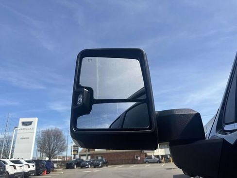 Used 2025 Chevrolet Silverado 1500 High Country w/ High Country Premium Package AWD/4WD image 12