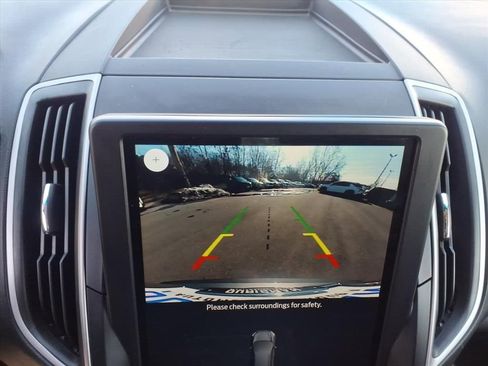 Used 2024 Ford Edge SEL image 28