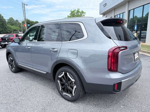 Used 2025 Kia Telluride S AWD/4WD image 7