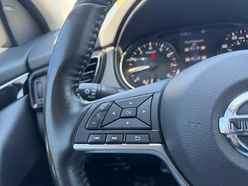 Used 2019 Nissan Rogue Sport SL w/ Premium Package FWD image 26