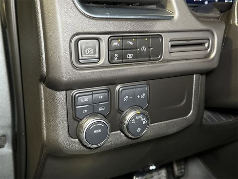 Used 2023 Chevrolet Tahoe RST w/ RST Performance Edition image 23