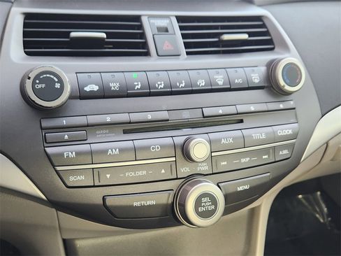 Used 2012 Honda Accord LX image 8