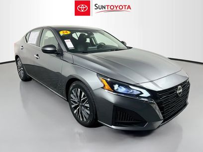 Used 2024 Nissan Altima 2.5 SV