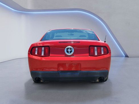 Used 2012 Ford Mustang Coupe RWD image 4