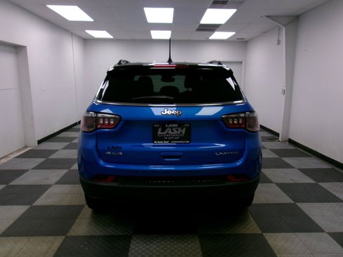 Used 2025 Jeep Compass Limited AWD/4WD image 11