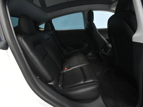 Used 2020 Tesla Model Y Performance image 19