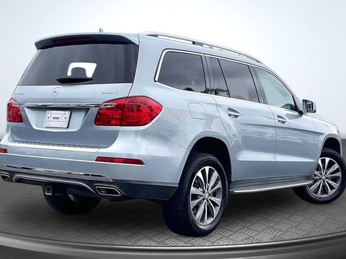 Used 2015 Mercedes-Benz GL 450 4MATIC w/ Lighting Package image 13