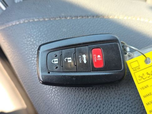 Used 2023 Toyota Camry XSE FWD image 33