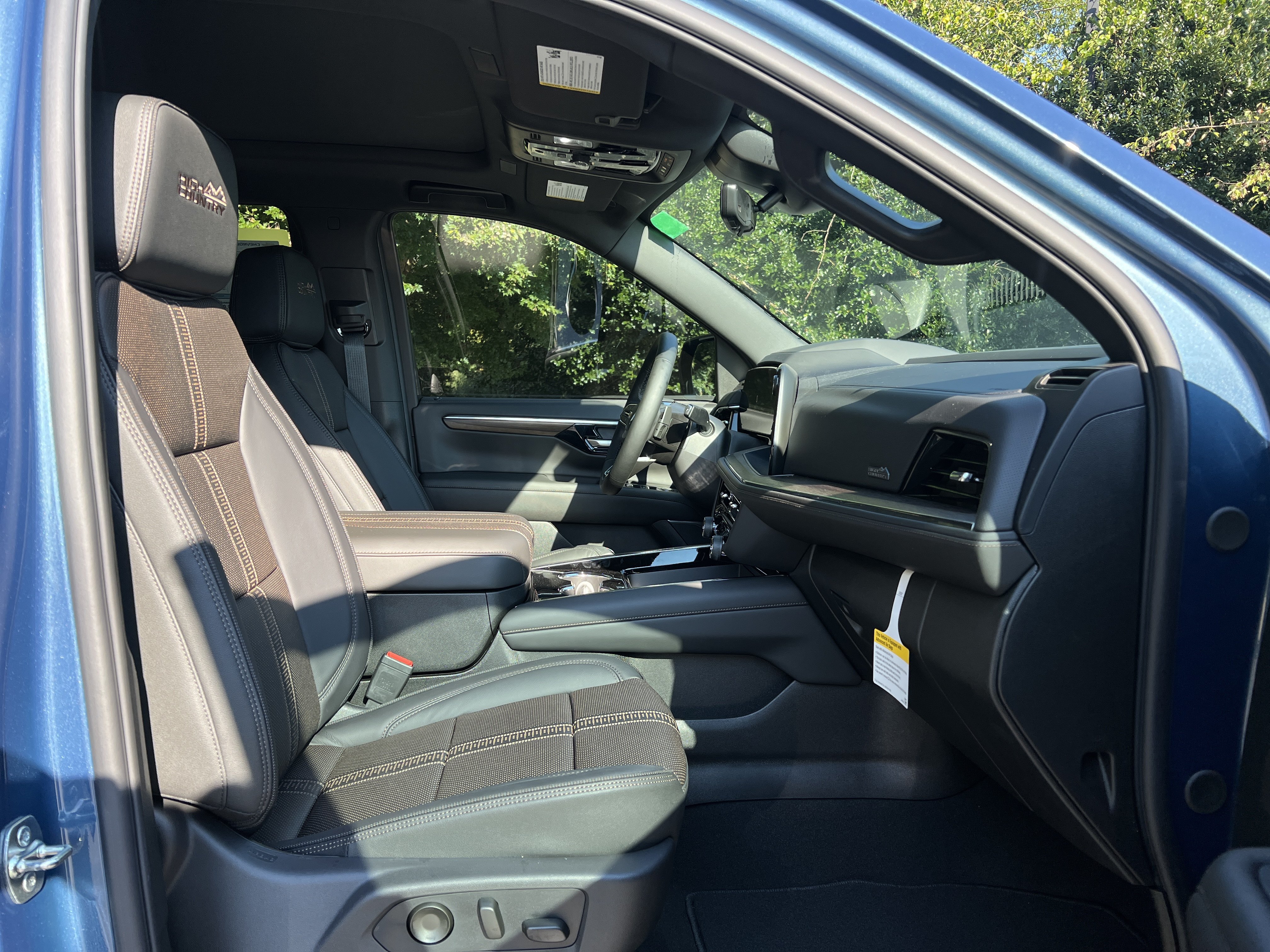New 2026 Chevrolet Tahoe High Country w/ Sun And Tow Package AWD/4WD image 36