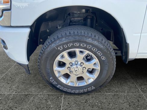 Used 2024 RAM 2500 Laramie AWD/4WD image 14