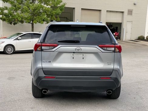 Used 2025 Toyota RAV4 XLE AWD/4WD image 6
