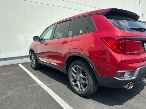 Used 2023 Honda Passport EX-L image 3