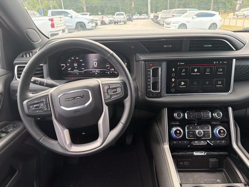 Used 2023 GMC Yukon XL Denali w/ Max Trailering Package AWD/4WD image 11