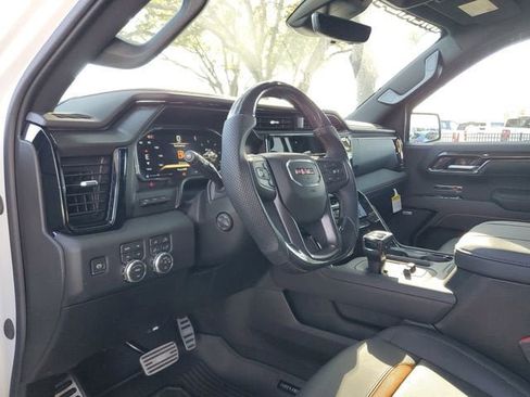 New 2026 GMC Sierra 1500 AT4 w/ Technology Package AWD/4WD image 22