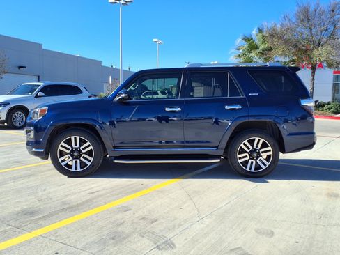 Used 2022 Toyota 4Runner Limited image 8